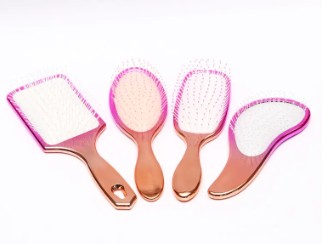 ヘアブラシセットの素材はユーザーエクスペリエンスに影響しますか?